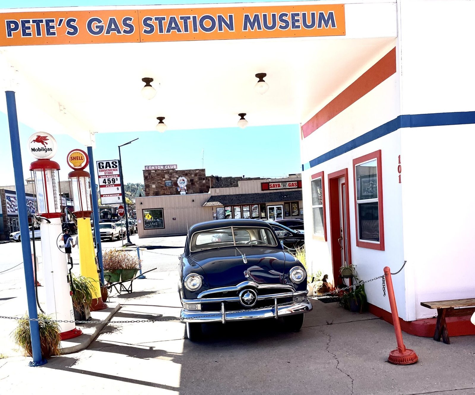Pete's Route 66 Gas Station Museum • R & C Vanlife